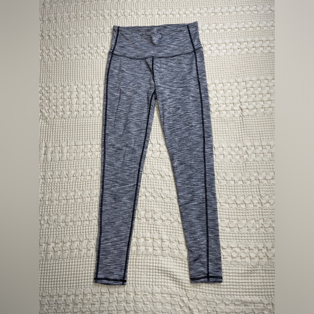 Athleta High Rise Serene Chaturanga 7/8 Crop Tight Legging Gray‎ Stripe XS